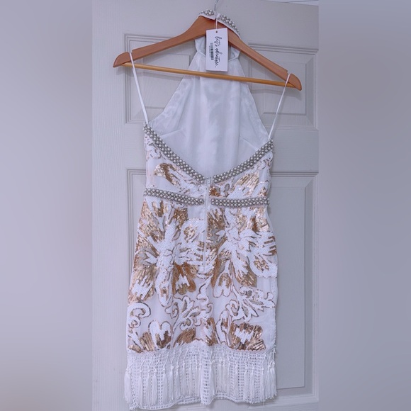 Dress Chic White and Gold Patterned Dress with Fringe - Picture 5 of 8